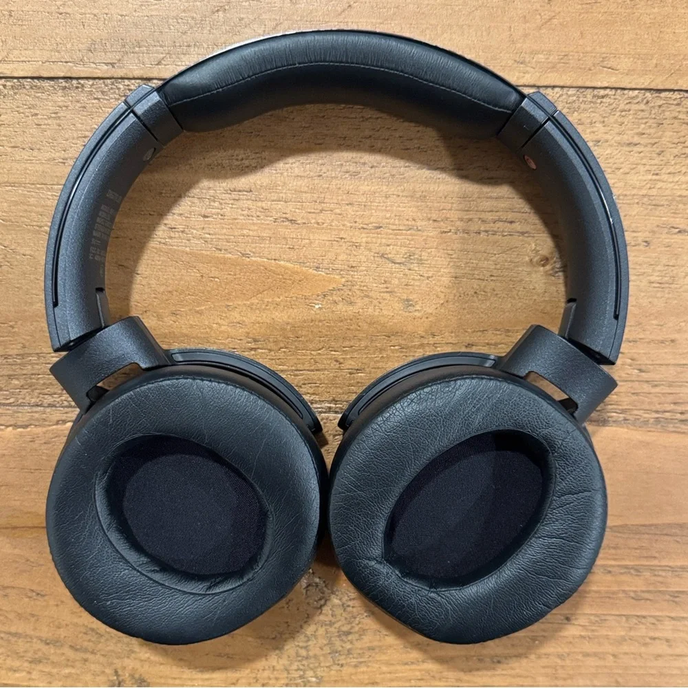 Sony MDR-XB950N1 Wireless Over-Ear Headphones, Noise Canceling - Picture 3 of 16